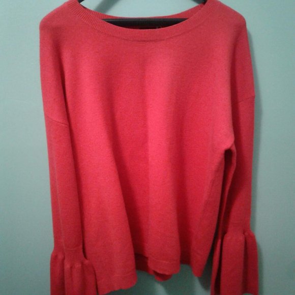 Beautiful very good quality sweater size large or extra  large  Nordstrom new - Picture 4 of 5